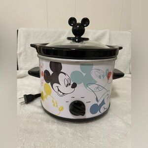 Disney Mickey Mouse Small Electric Slow Cooker